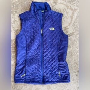 Women’s The North Face vest - Medium